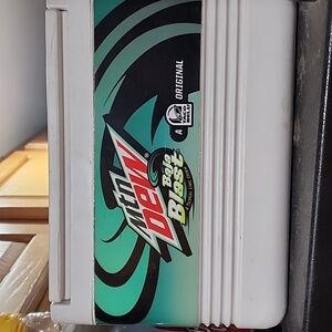 Igloo Mountain Dew Baja Blast Cooler - Green and Black